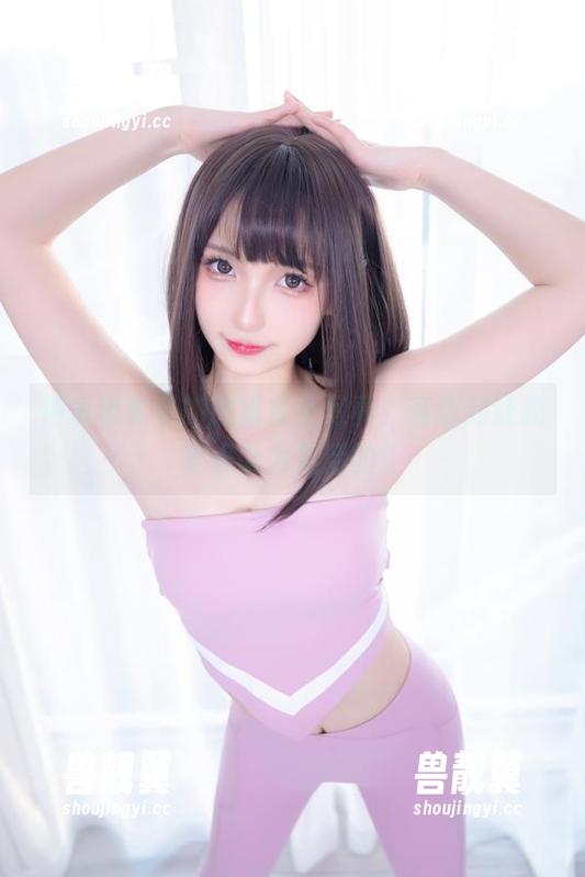 神乐坂真冬 神乐坂真冬的熊猫女仆写真,高清到让我差点以为是活的!