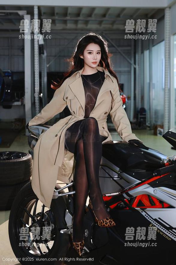秀人网 - 林星阑户外写真合集：微风不经意间，她偏偏就这么美得让人窒息。