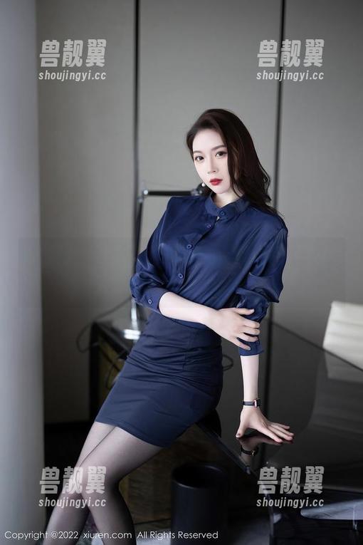 秀人网-璀灿 秀人网 - 连衣裙作品集:璀灿最新经典or灾难,谁来给个公道?