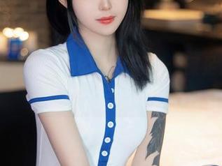 秀人网 - 甜七七的裸足写真：裸足之下，自在无束