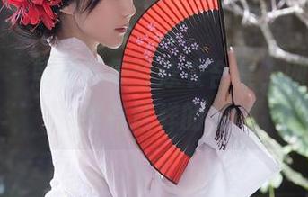 秀人网 - 解锁苏曼兮泳衣合集，网盘里居然有这样的美