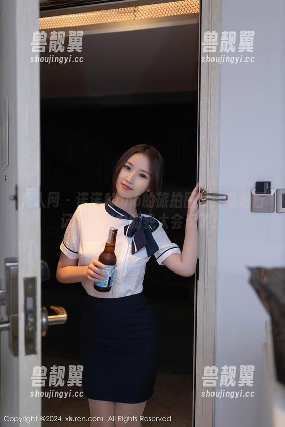 秀人网 - 诺诺Nono的旅拍图集：私拍日记，旅行中的我太会玩了！