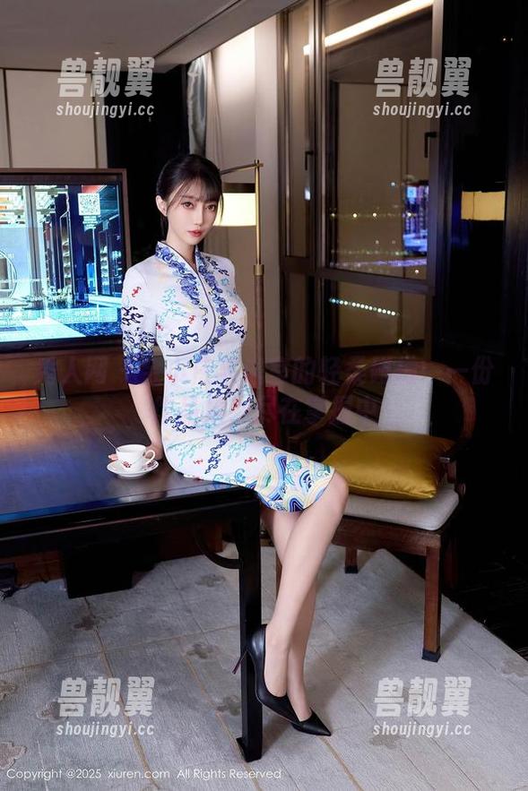 秀人网 - 金小依与浴室的轻柔碰撞：一份作品集，尽在掌握中