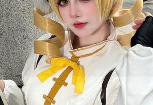 秋山AkI花嫁：高清写真带你走入梦幻婚礼的迷人瞬间。