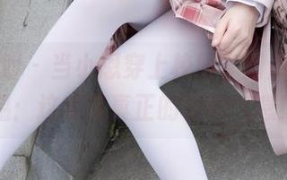 紧急企划 - 当小恩穿上校服，图库瞬间升温：这才是真正的校园气息！