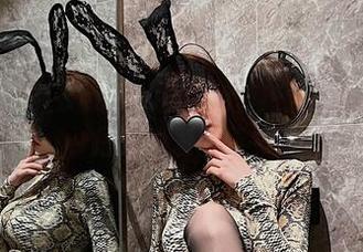 微密圈 - 脸红Dearie女神的壁纸合集：每张都像是给我发的情书