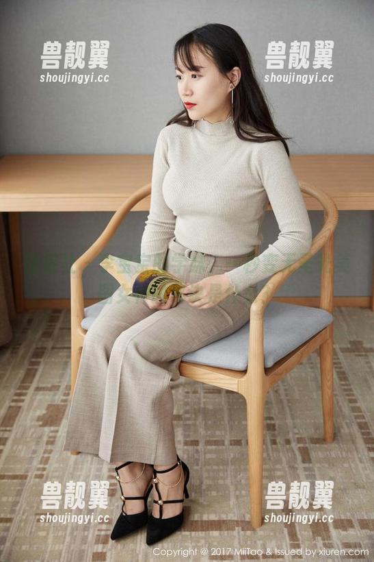 蜜桃社 - 李宝宝的学妹，一秒变无圣光美图女神的秘诀是什么？