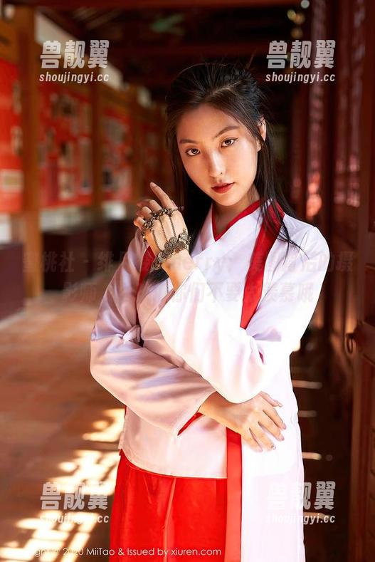 蜜桃社 - 绯月樱-Cherry：美图背后的摄影师，女孩们你们不要太羡慕哦