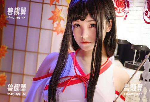 蜜汁猫裘 跟着蜜汁猫裘去拍照,爱丽丝梦游仙境的兔子先生等着我们来玩图册!