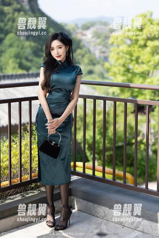 语画界-杨紫嫣Cynthia 语画界 - 女神杨紫嫣Cynthia的资源共享:一键获取你的美丽灵感!
