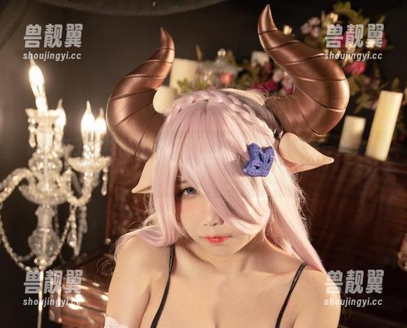 贞子蜜桃 走进贞子蜜桃的汉堡店员世界,美图、图包一起来调皮!