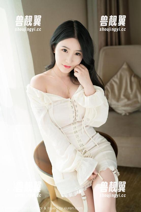 魅妍社 - Manuela玛鲁娜日常：最新原图，展现的不止是日常，还有一丝小调皮！