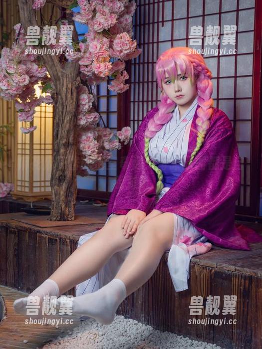 麻花麻花酱 麻花麻花酱的浴室奇遇:每张原图都是自我对话